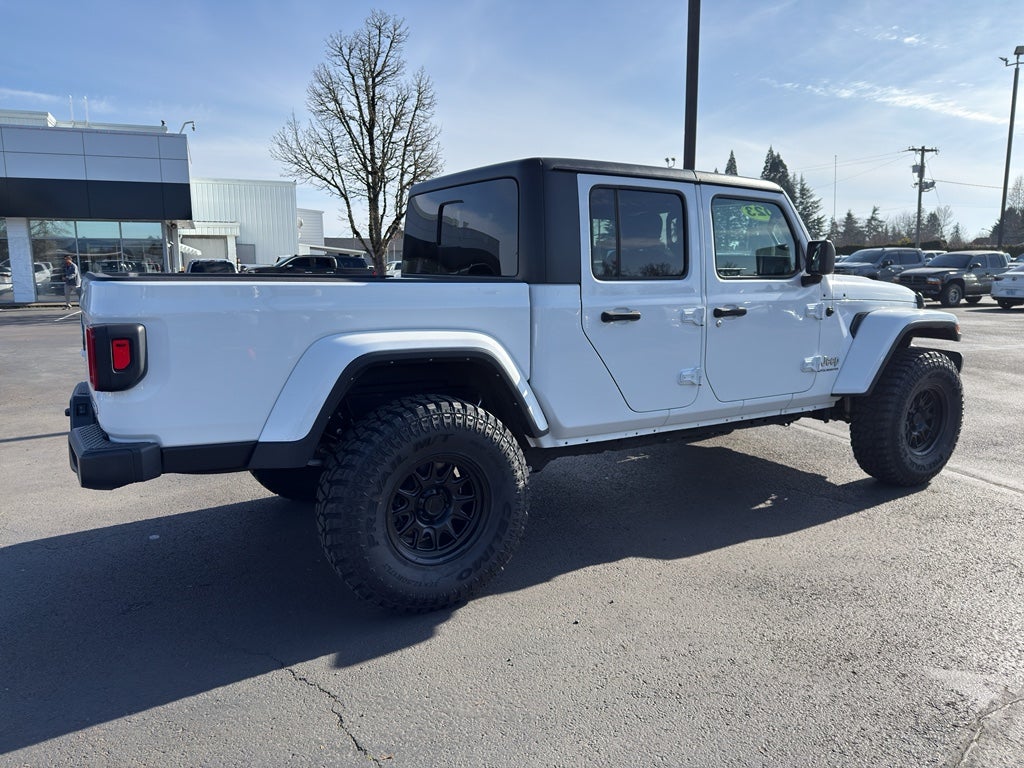 2023 Jeep Gladiator Overland