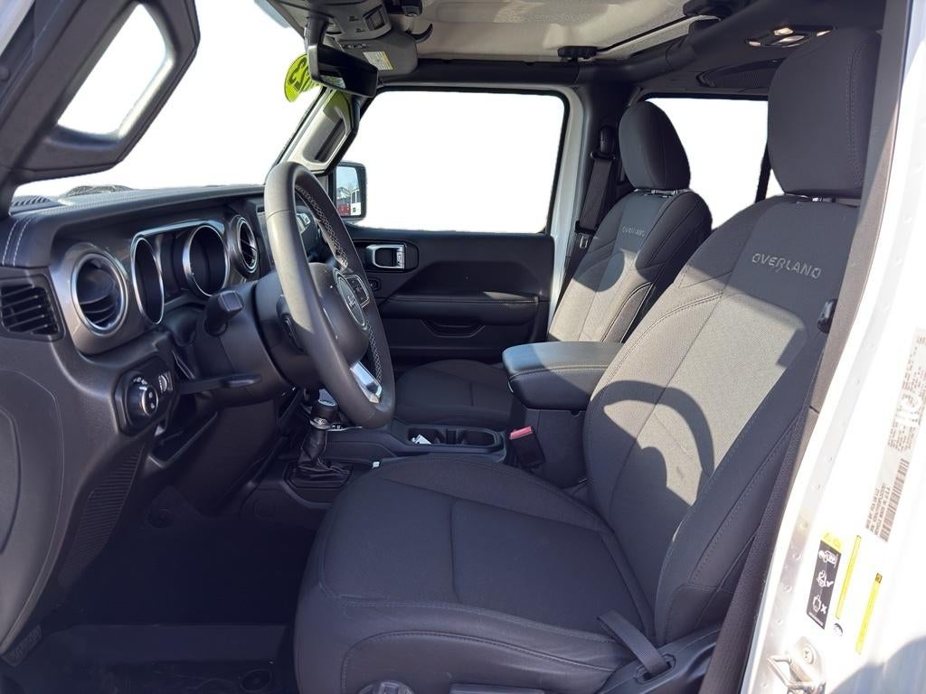 2023 Jeep Gladiator Overland