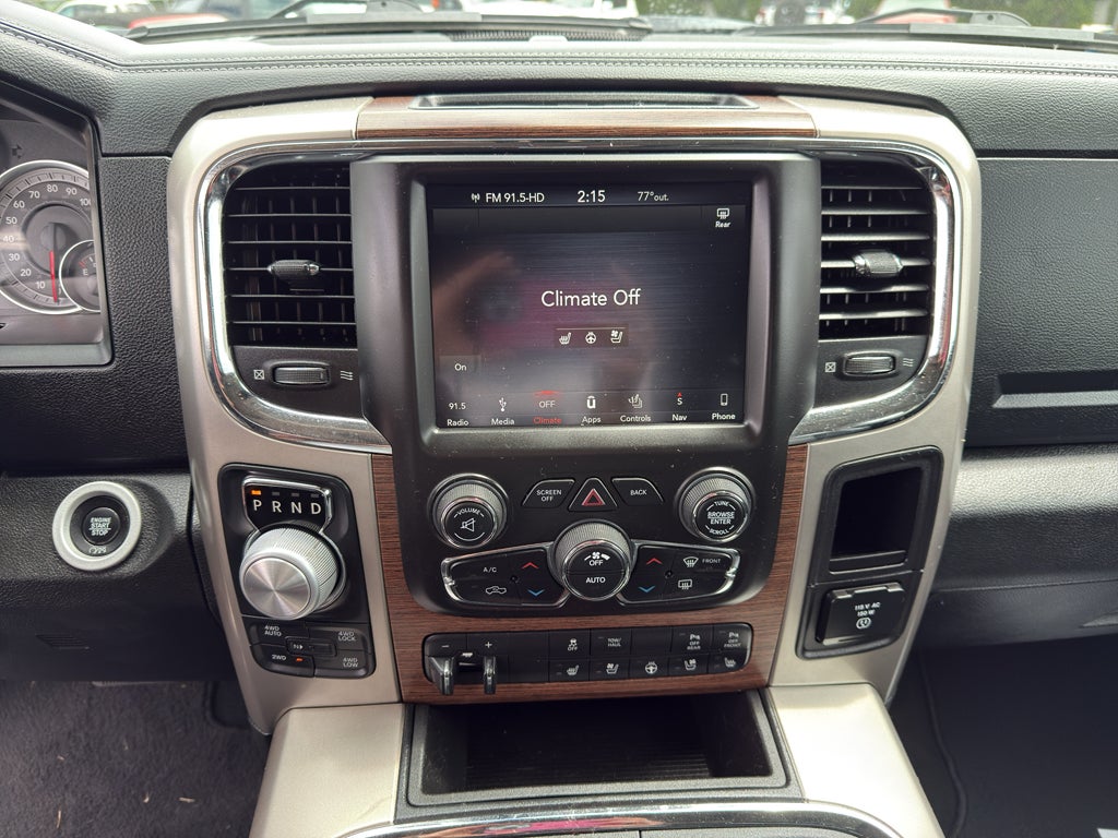 2018 RAM 1500 Laramie Crew Cab 4x4 5'7" Box