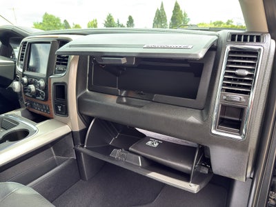 2018 RAM 1500 Laramie Crew Cab 4x4 5'7" Box