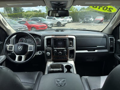 2018 RAM 1500 Laramie Crew Cab 4x4 5'7" Box