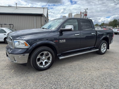 2018 RAM 1500 Laramie Crew Cab 4x4 5'7" Box