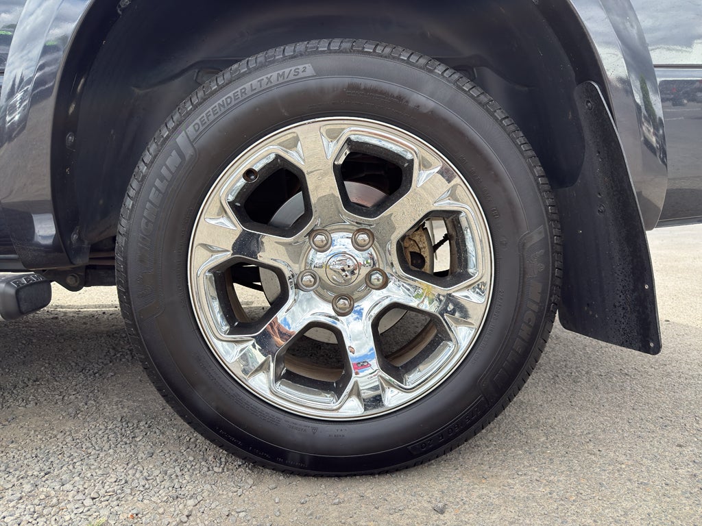 2018 RAM 1500 Laramie Crew Cab 4x4 5'7" Box