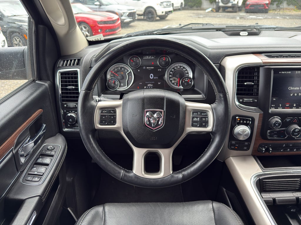 2018 RAM 1500 Laramie Crew Cab 4x4 5'7" Box