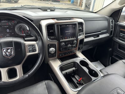 2018 RAM 1500 Laramie Crew Cab 4x4 5'7" Box