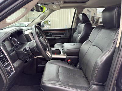 2018 RAM 1500 Laramie Crew Cab 4x4 5'7" Box