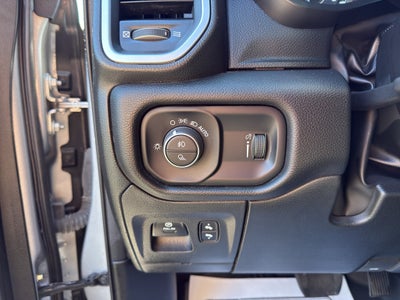 2023 RAM 1500 Big Horn Crew Cab 4x4 5'7" Box
