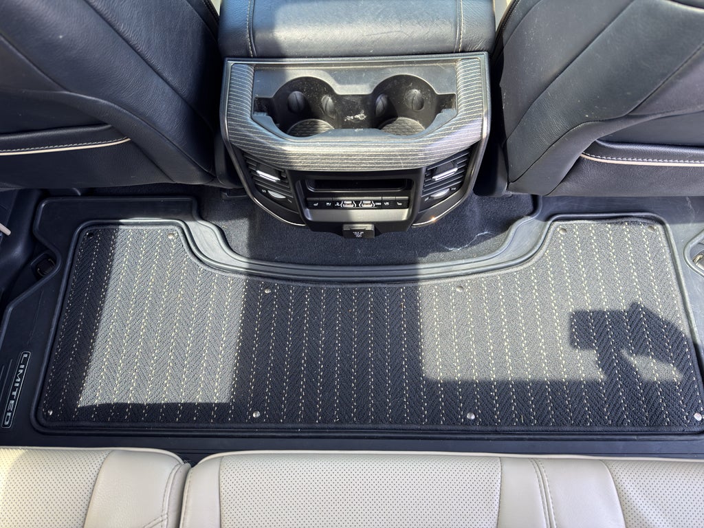 2020 RAM 1500 Limited Crew Cab 4x4 5'7" Box