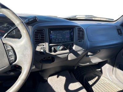 2002 Ford F-150 XLT
