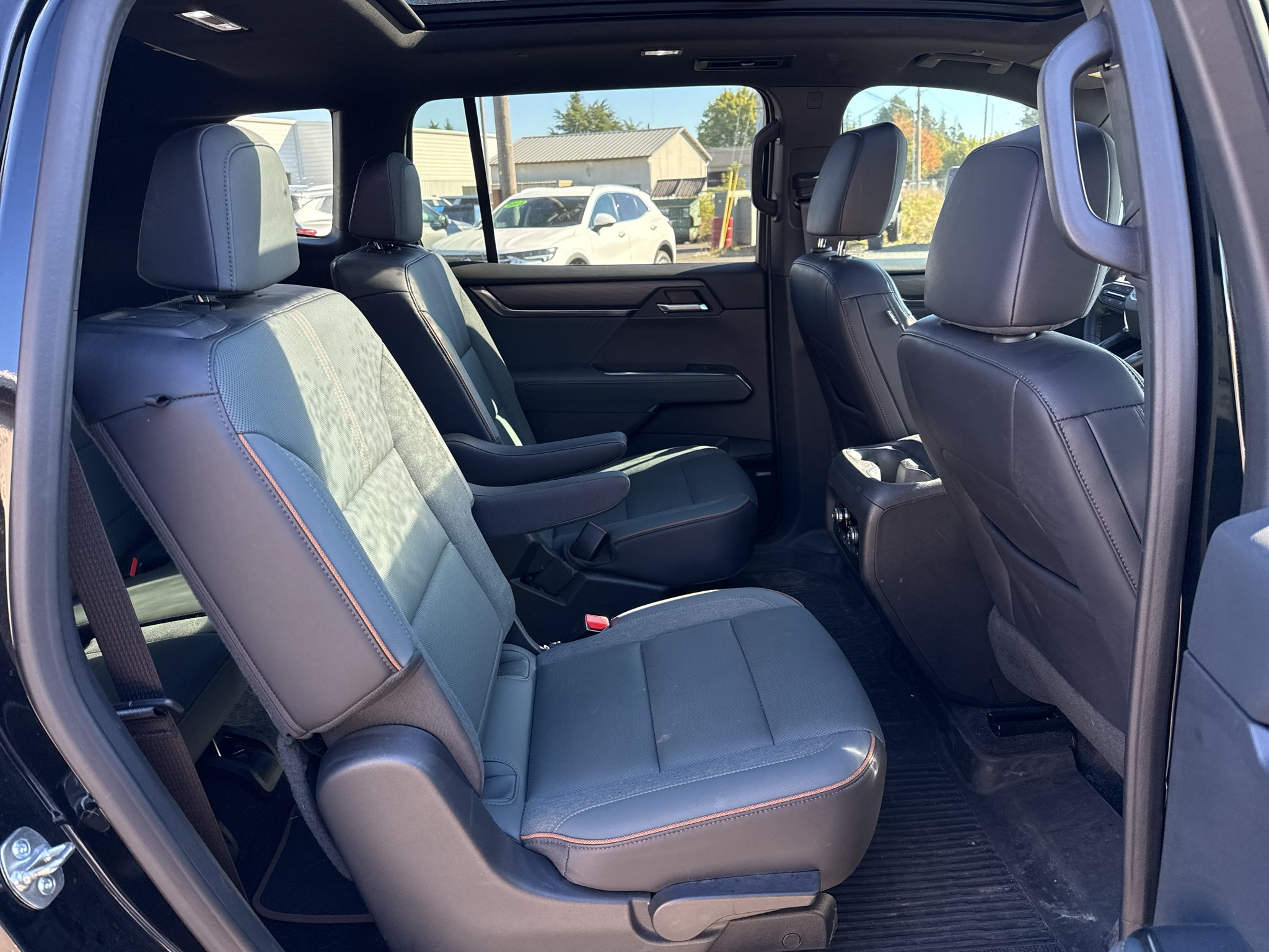 2024 GMC Acadia AT4