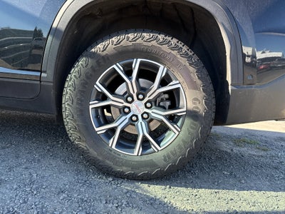 2024 GMC Acadia AT4