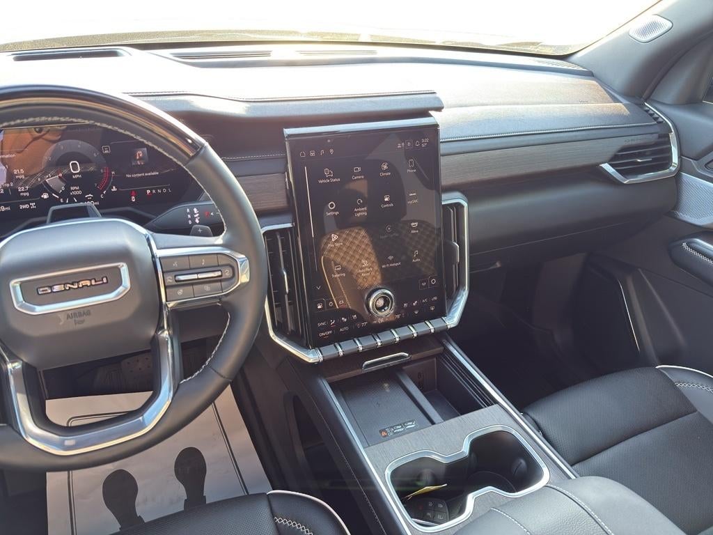 2025 GMC Acadia Denali