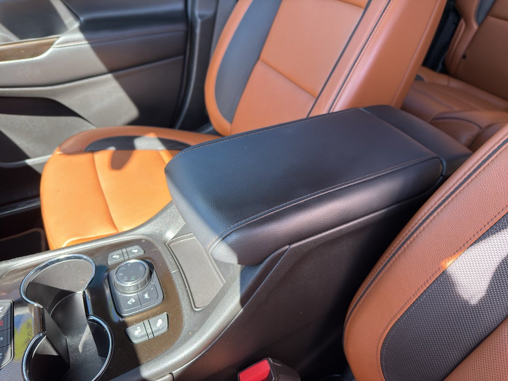 2020 GMC Acadia AT4