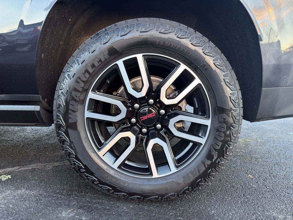 2024 GMC Yukon XL AT4