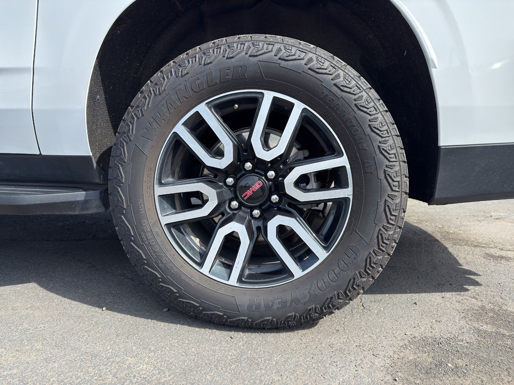 2025 GMC Yukon XL AT4