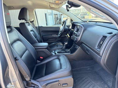 2022 GMC Canyon 4WD AT4 w/Leather