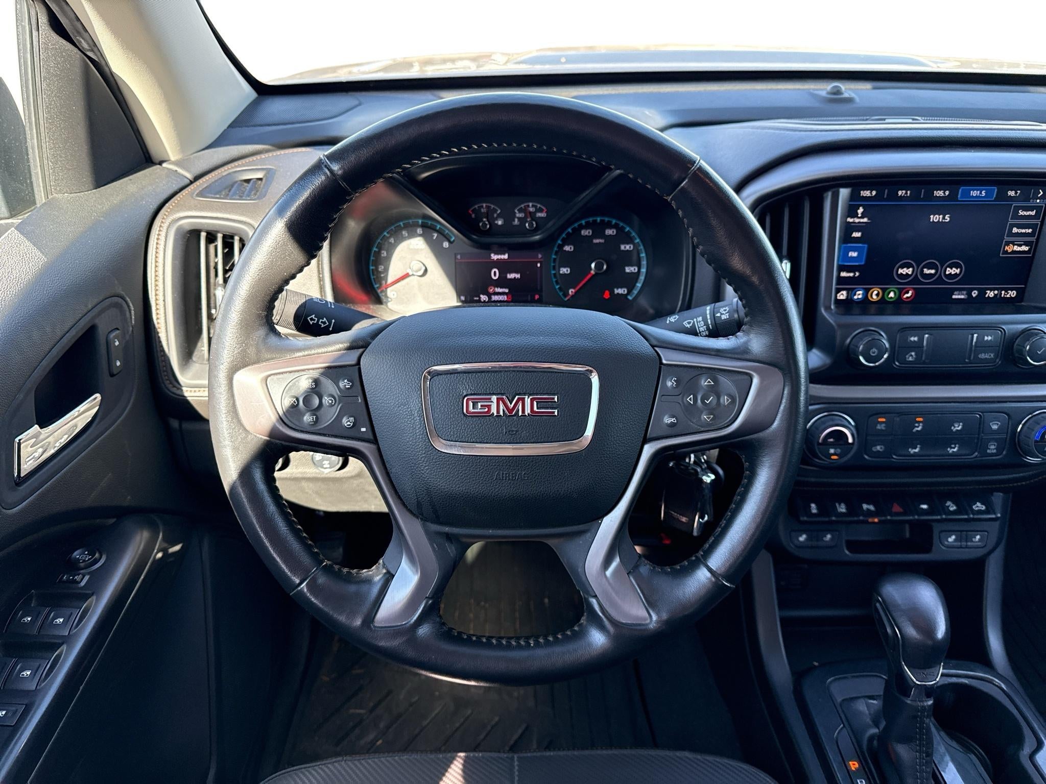 2022 GMC Canyon 4WD AT4 w/Leather
