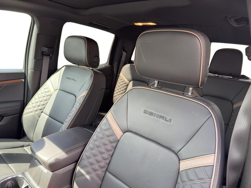 2023 GMC Canyon Denali