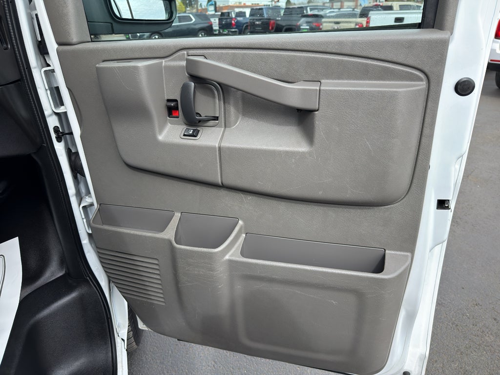 2023 GMC Savana Cargo 2500 Work Van