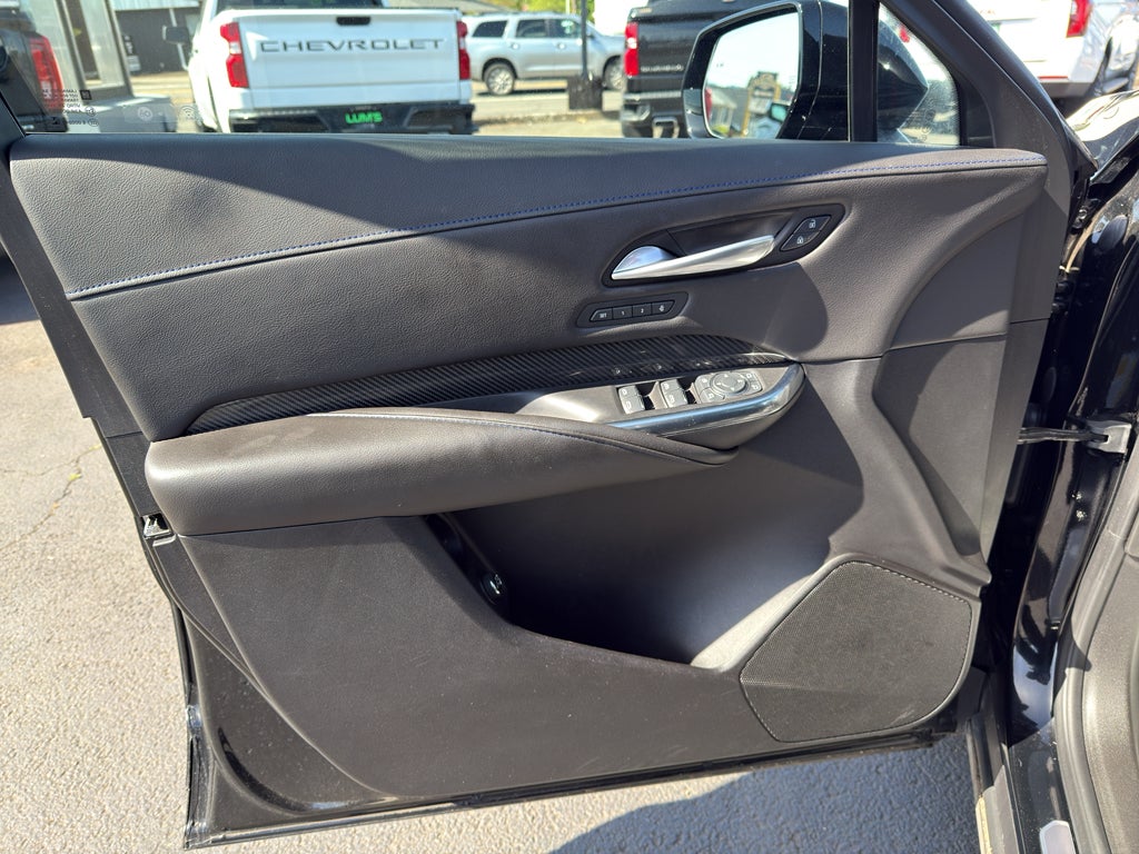 2025 Cadillac XT4 Sport