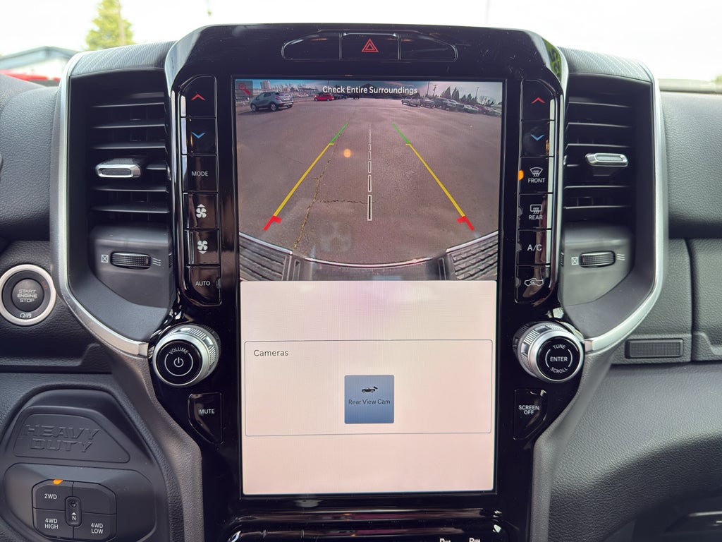 2025 RAM 3500 Big Horn Crew Cab 4x4 8' Box