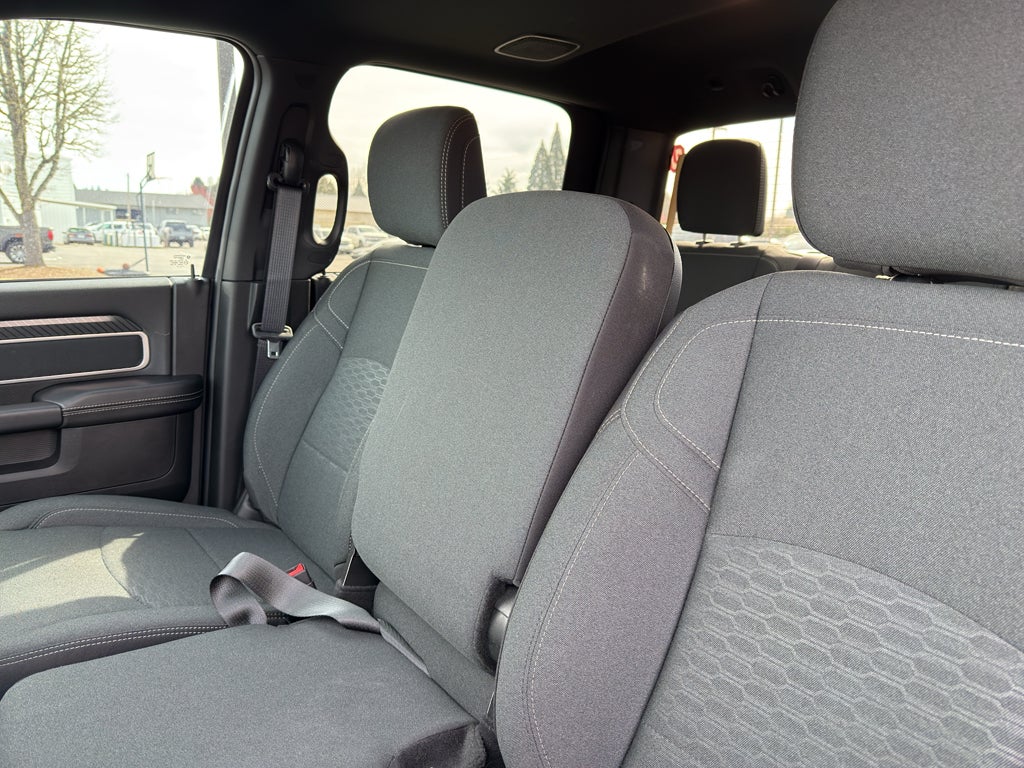 2025 RAM 3500 Big Horn Crew Cab 4x4 8' Box