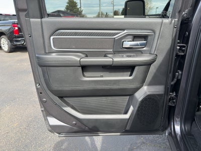 2025 RAM 3500 Big Horn Crew Cab 4x4 8' Box