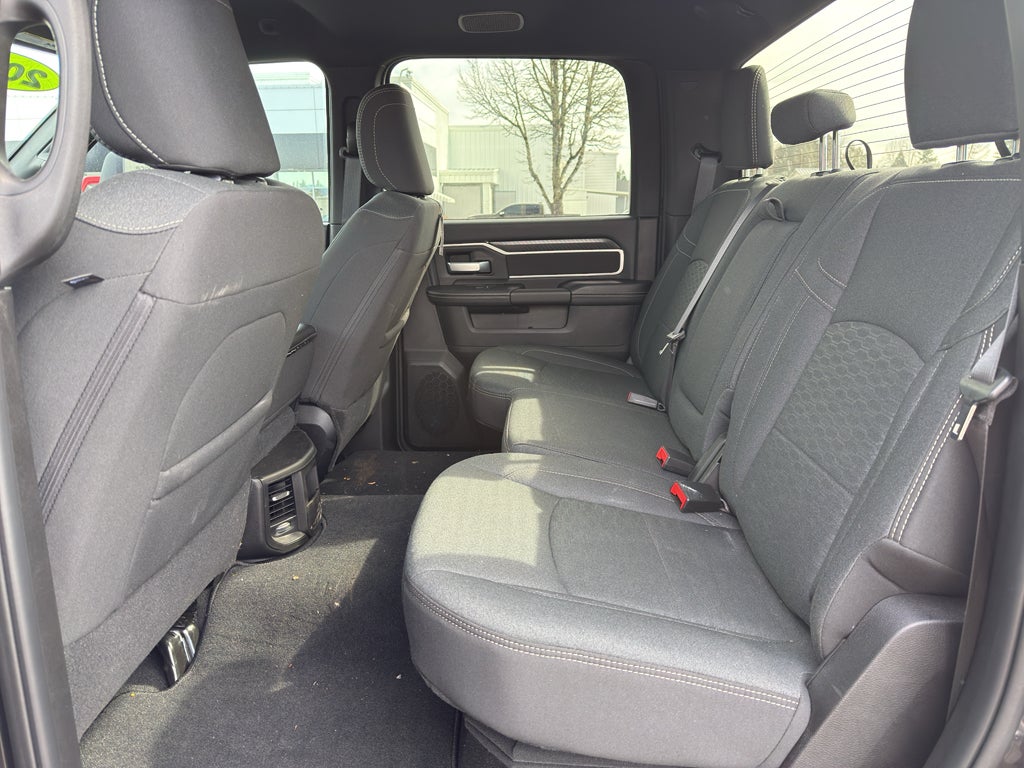 2025 RAM 3500 Big Horn Crew Cab 4x4 8' Box