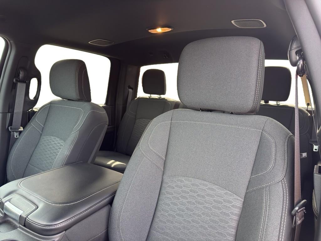 2025 RAM 3500 Big Horn Crew Cab 4x4 8' Box