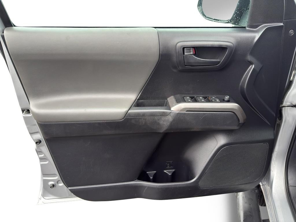 2021 Toyota Tacoma 2WD SR5