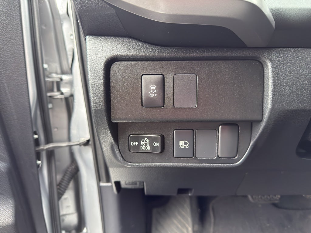 2021 Toyota Tacoma 2WD SR5