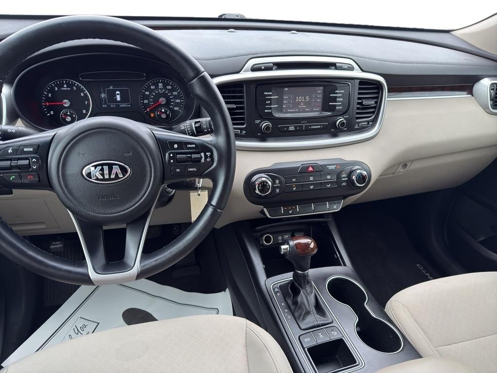 2016 Kia Sorento LX