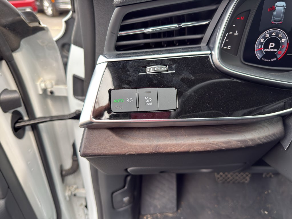 2019 Audi Q8 55 Premium