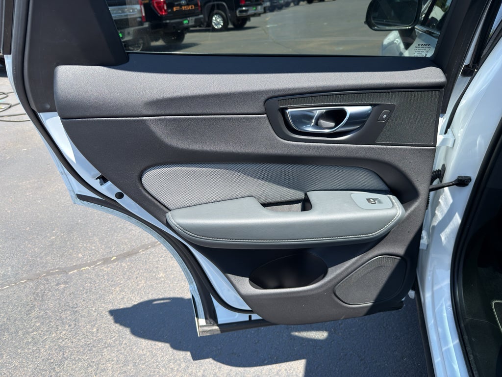 2020 Volvo XC60 R-Design - Photo 27