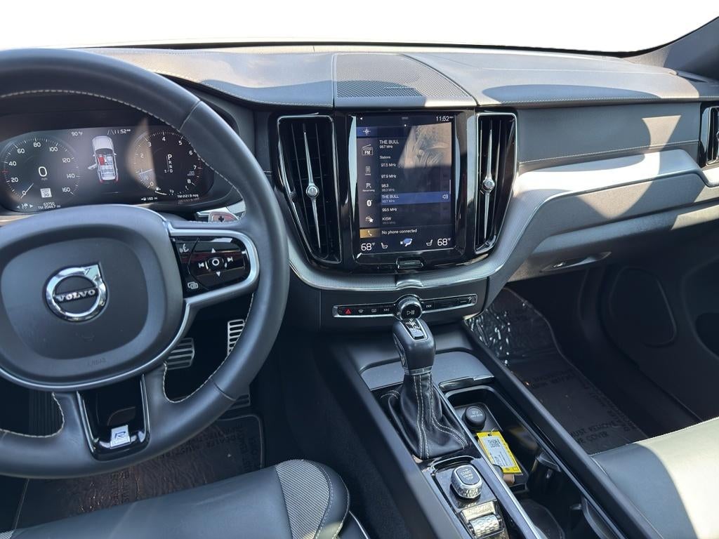 2020 Volvo XC60 R-Design - Photo 5